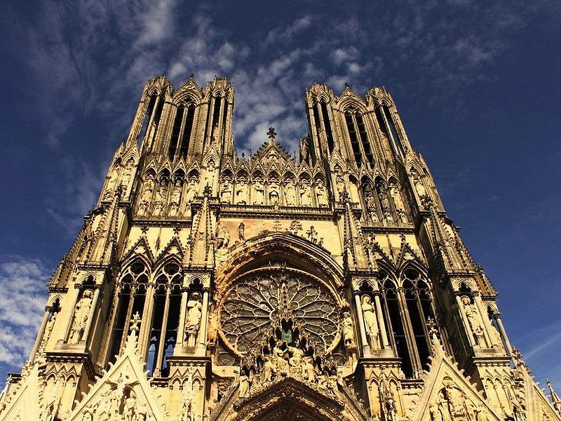 Private 4-hour City Tour of Reims with driver, guide and Hotel pick-up