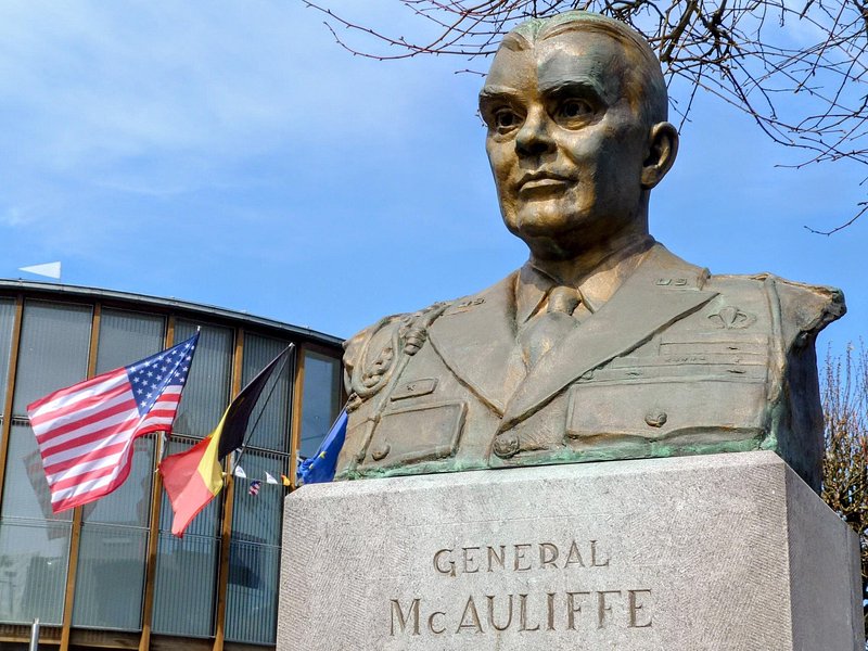 Private Bastogne War Museum, Battlefields and Barracks Tour