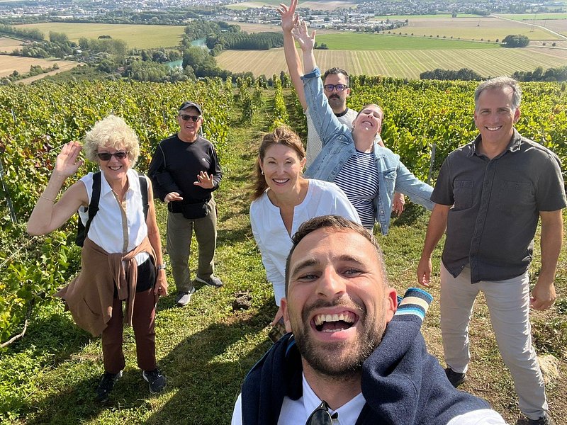 Reims or Epernay: Full day Champagne Mumm, family grower & lunch
