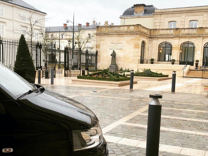 Private Transfer from Reims or Epernay to Paris