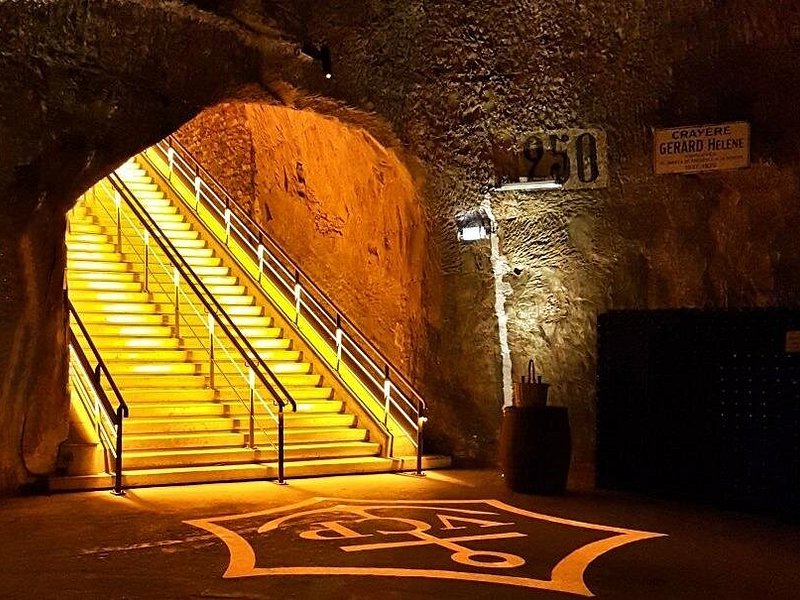Private tour: Full Day Veuve Clicquot to Reims or Epernay region